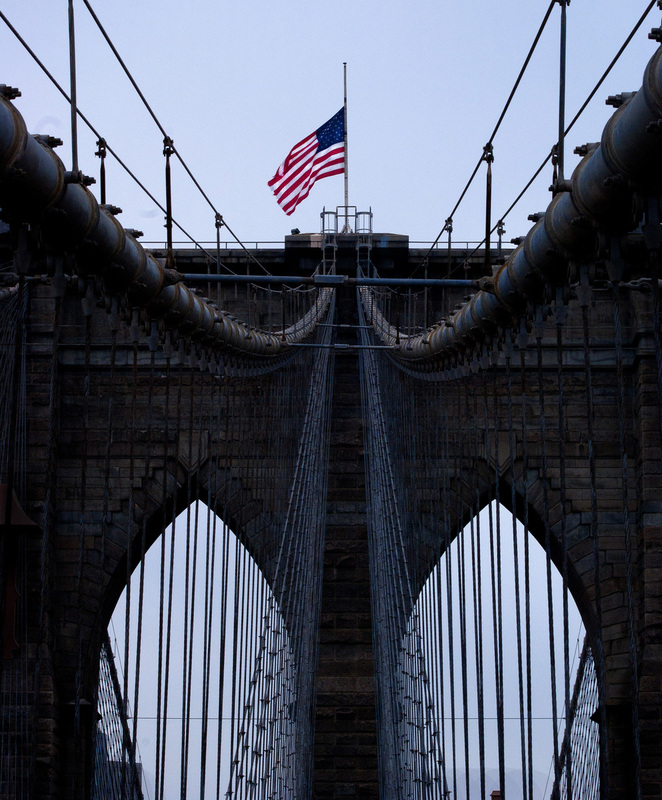 BrooklynBridgeFlag.jpg :: Brooklyn Bridge, New York City