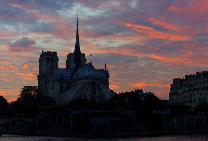 NorteDame02.jpg :: Notre Dame Cathedral 