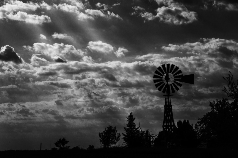 Windmill_E_of_Champaign_Redframe.jpg :: Windmill in Champaign County, Illinois