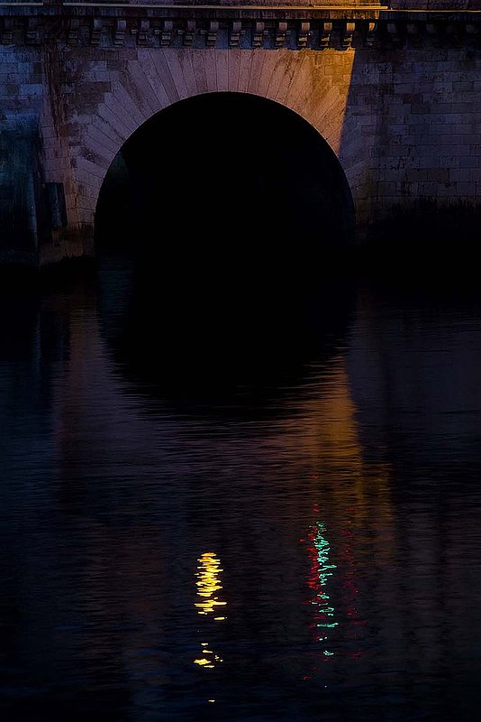 ParisBridge_04.jpg :: Pont de la Tournelle Bridge, Paris 