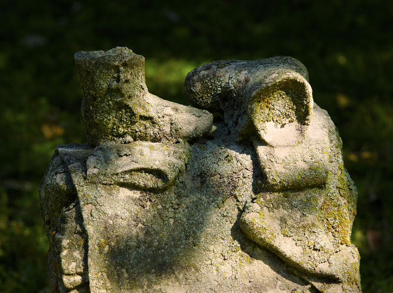 BabyShoesGravestone_OakRidge.jpg :: Baby Shoes on Infant’s Gravestone   Date and Name not Legible 