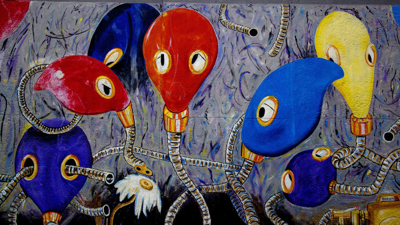 Berlin Wall 7.jpg :: Mural on the Berlin Wall, Artist and Title Unknown