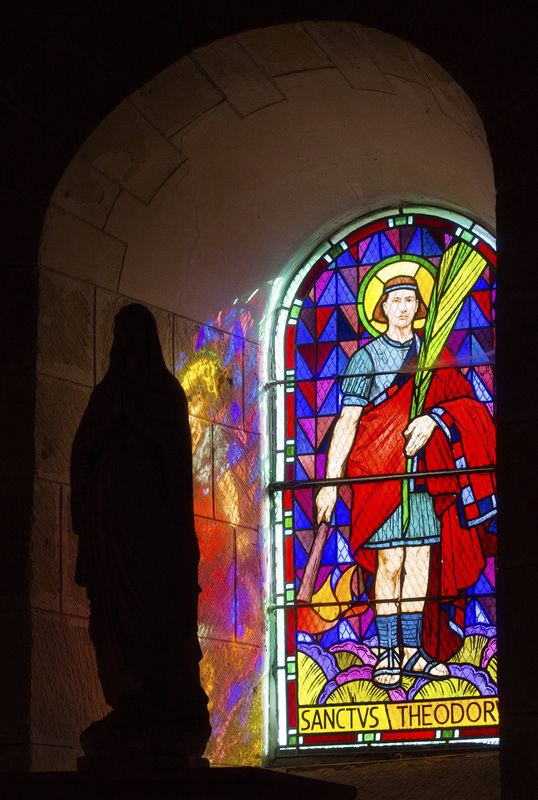 FranceSG2.jpg :: Stained Glass Window in France, Location Unknown