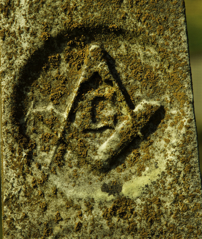 Mason_Symbol.jpg :: Square and Compass with G in the Center: Meanings-a member of the Freemasons (Masons)