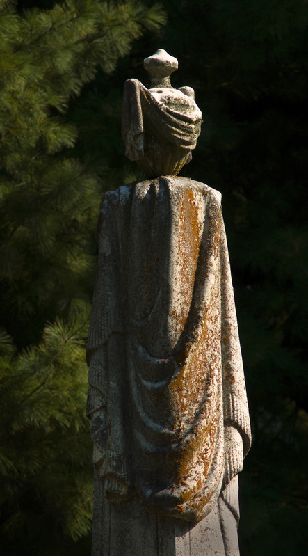 ObeliskUrn_OakRidge.jpg :: Draped Urn on Obelisk, Tombstone for George W. Mourer 1834-1906 and Lizzie Mourer, Died 1931