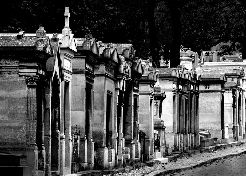 Pere Lachaise Cemetery 1.jpg :: Pere Lachaise Cemetery, Paris, France