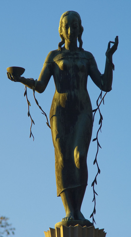 SeaMaiden2.jpg :: Sea Maidens by Richard Kuohl, Allerton Park and Retreat Center