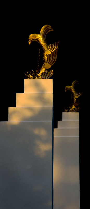 SunkenGarden2.jpg :: The Guardian Fish at Sunset