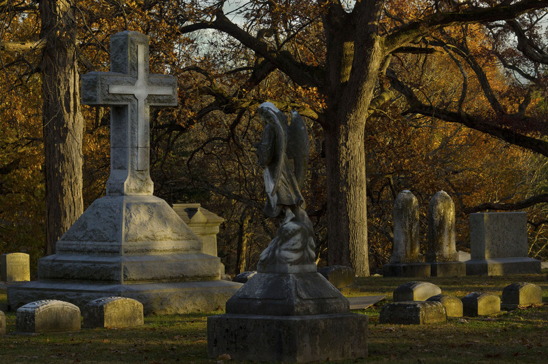 Tombstone7_OakRidge.jpg :: Autumn Afternoon, Oak Ridge Cemetery