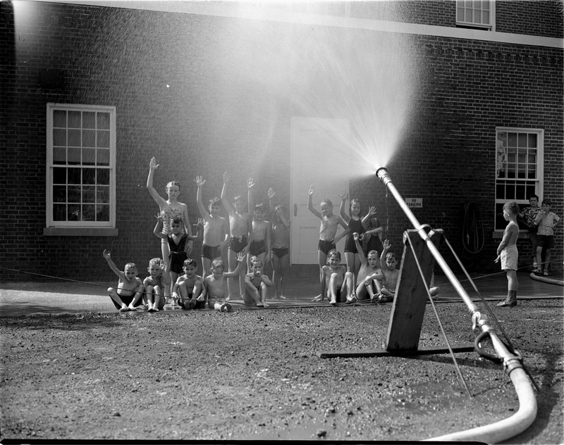 127A-2 Bethesda Fire Dept Hosing Kids 1939.jpg