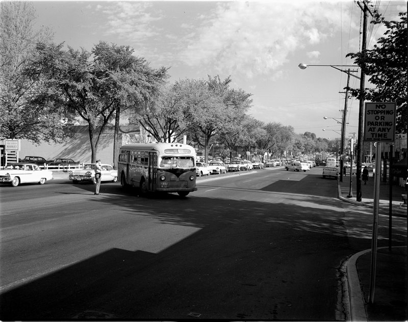 128A-Z Bethesda Ave Wisconsin Ave Bus Bethesda 1940.jpg