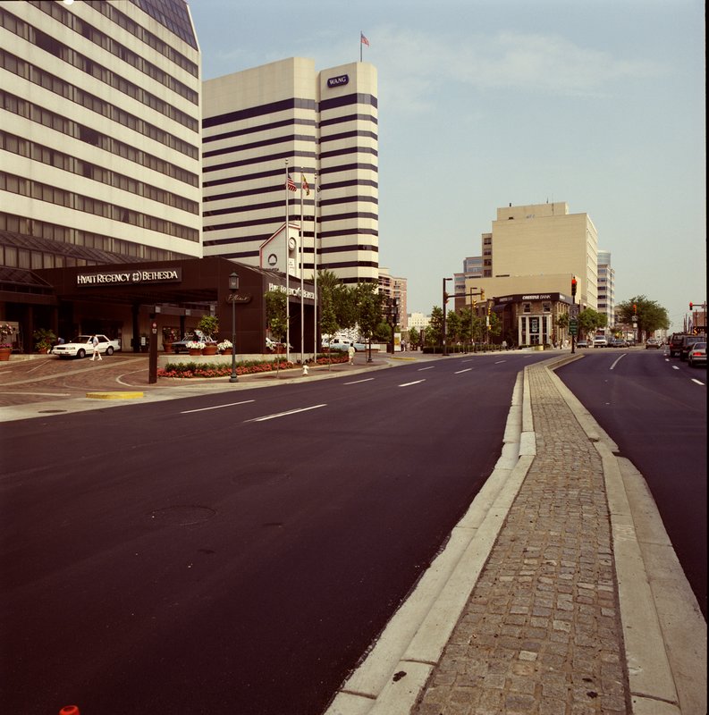 900618C Bethesda Hyatt Wisconsin Ave Looking N Bank of Bethesda 1990.jpg