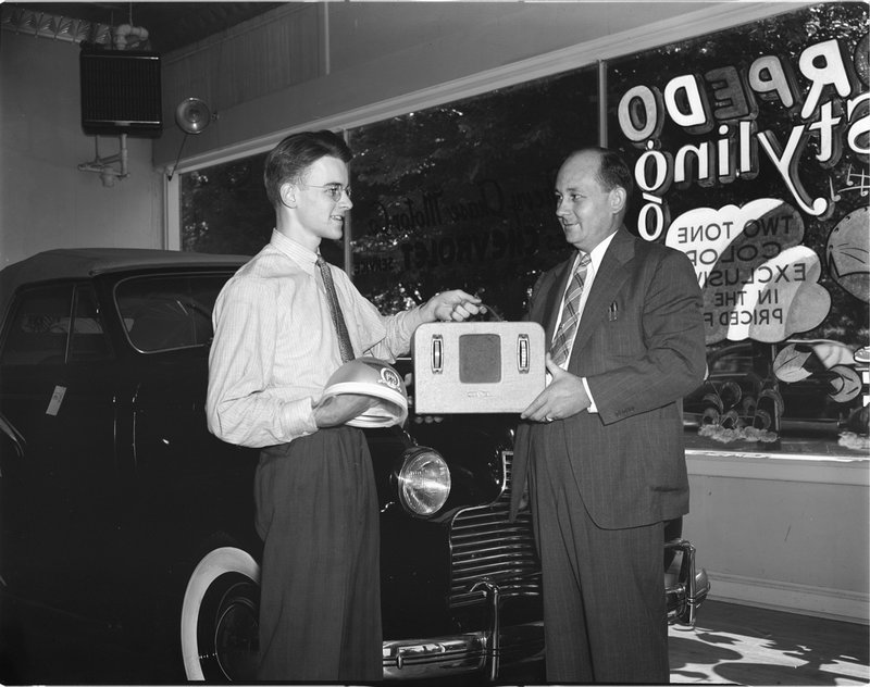 A305 Chevy Chase Motor Co Soap Box Derby Winner 1940.jpg