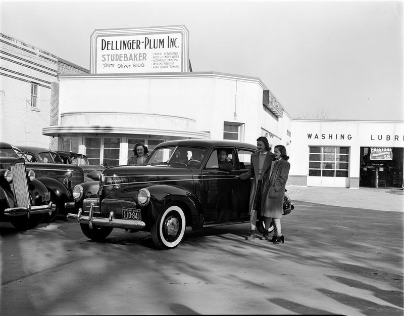 A367-D Dellinger Plum Inc Studebaker 1942.jpg