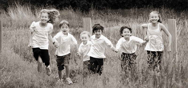 kids running 2.jpg