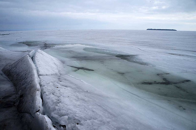 Lake Simcoe Ice Winter.jpg