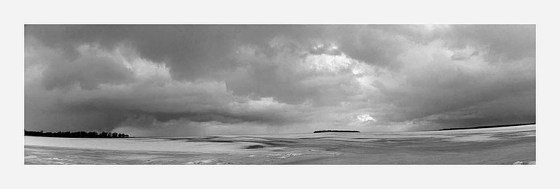 Lake Winter BW.jpg