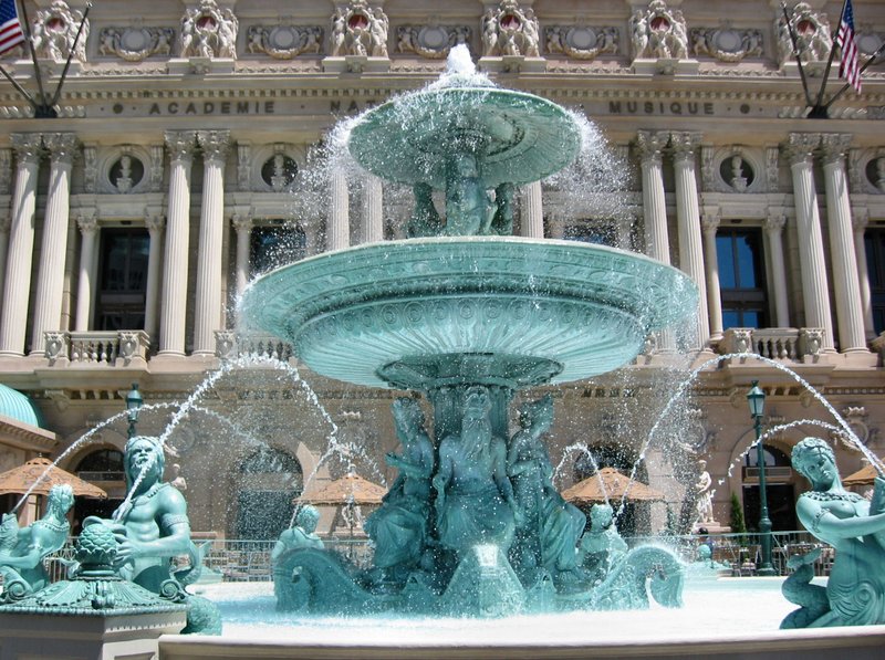 Paris Fountain.jpg