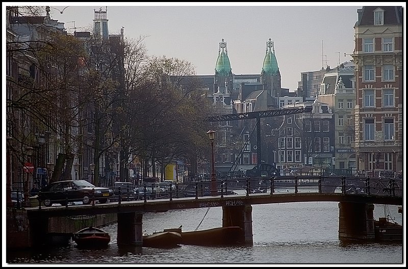 Amsterdam-24-10-05.jpg