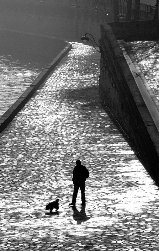 Paris-46-22-06-bw.jpg