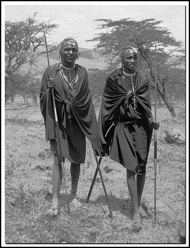Tanzania-20-27-13-bw-1.jpg