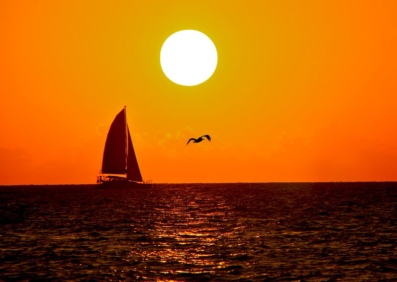 Sunset and sailboat Negril SS8.jpg :: Negril Beach, Jamaica: Famous 7 mile beach of Jamaica