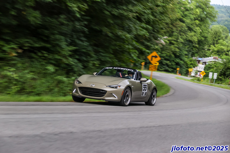 20250823-J0324CMK(1).jpg :: Aug 23, 2025: Bellefontaine Hill Climb Revival, The Hill Climb