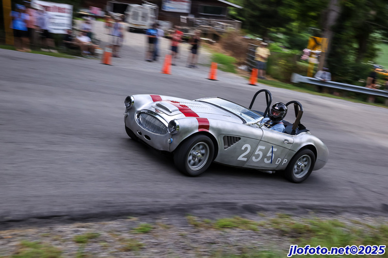 20250823-J2215CMK(1).jpg :: Aug 23, 2025: Bellefontaine Hill Climb Revival, The Hill Climb