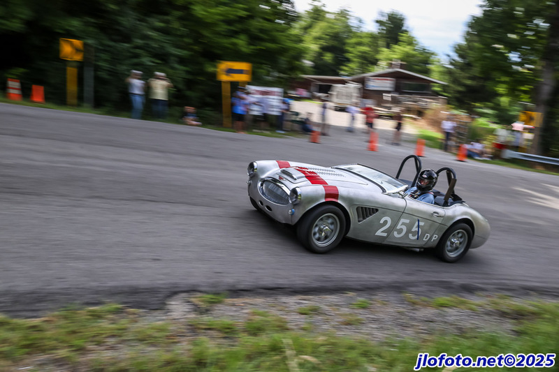 20250823-J2412CMK(1).jpg :: Aug 23, 2025: Bellefontaine Hill Climb Revival, The Hill Climb