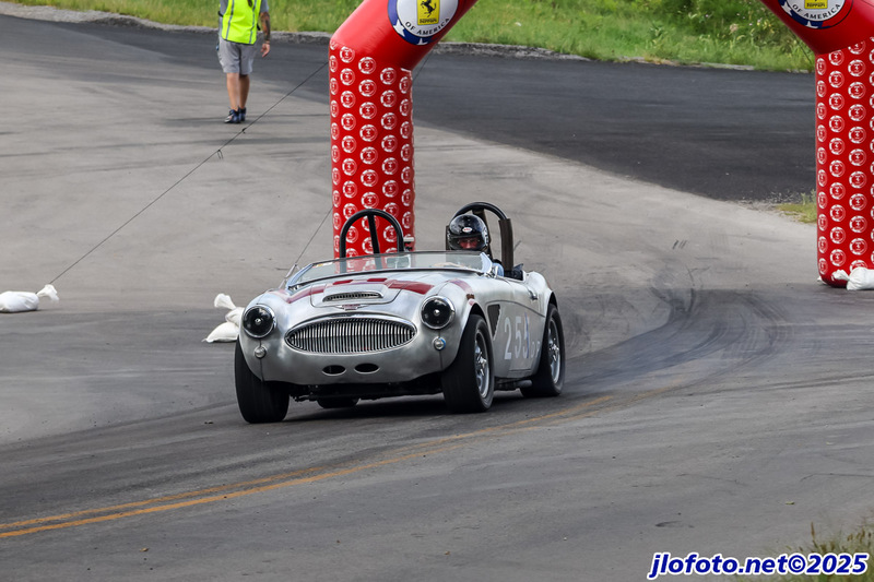 20250823-J2603CMK(1).jpg :: Aug 23, 2025: Bellefontaine Hill Climb Revival, The Hill Climb