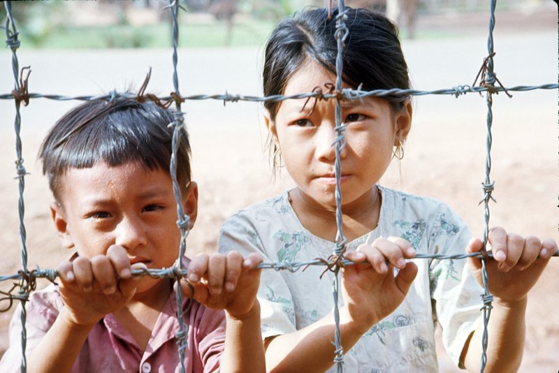 691.jpg :: Children of War outside of Saigon