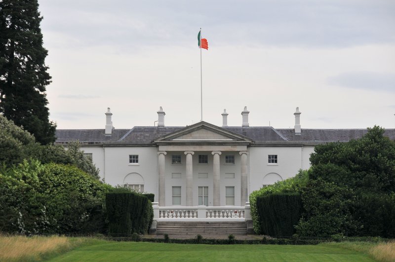 Presidents Home.jpg :: This is the home of Idependent Ireland's President, note the light in the window, it  burns to light the way home for all Irishmen who wander the world.