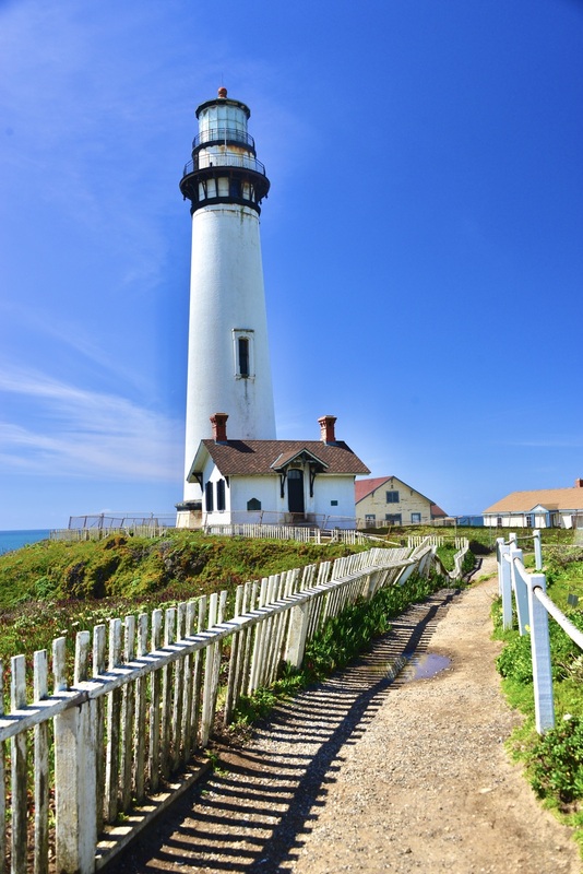 Pigeon Point.jpg :: Pigeon Point Lighthouse along the Pacific Coast Highway