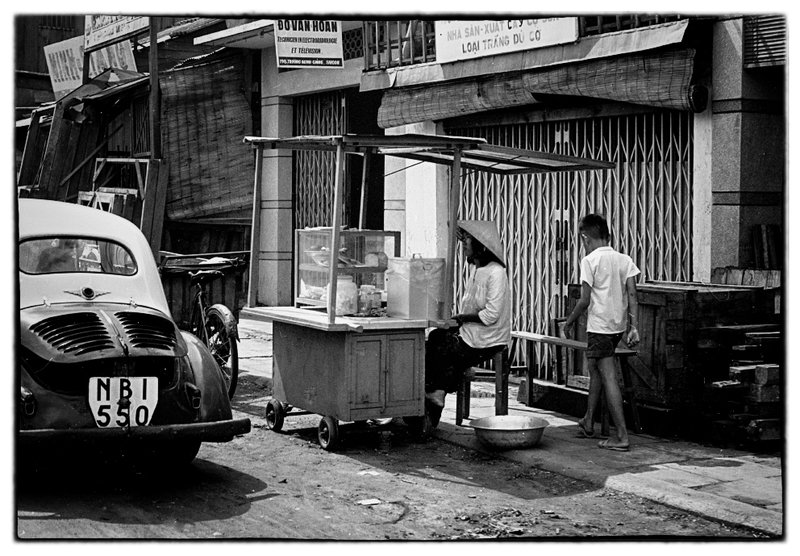Street food.jpg :: The American Soldiers referred to these food stands as Howard Johnson's, they are scattered every where in country but particularly in and around Saigon.