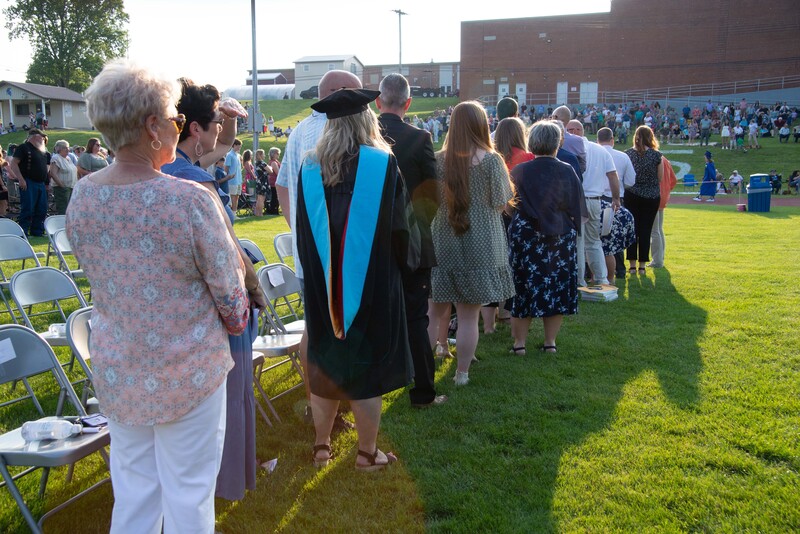 _DSC9018MHSGrad25.jpg