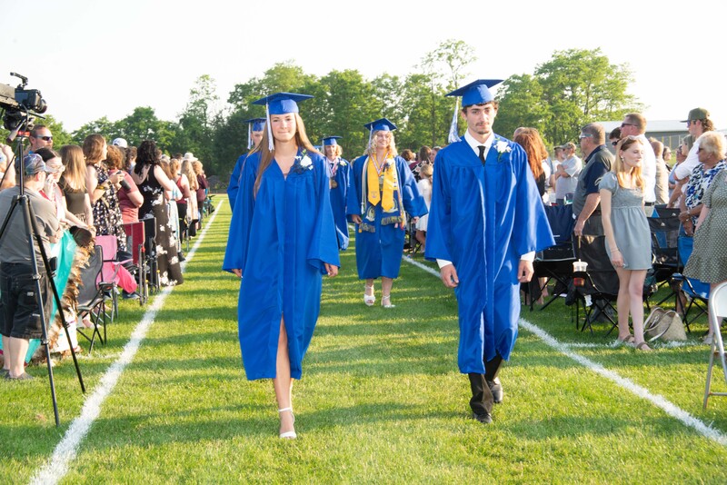 _DSC9021MHSGrad25.jpg
