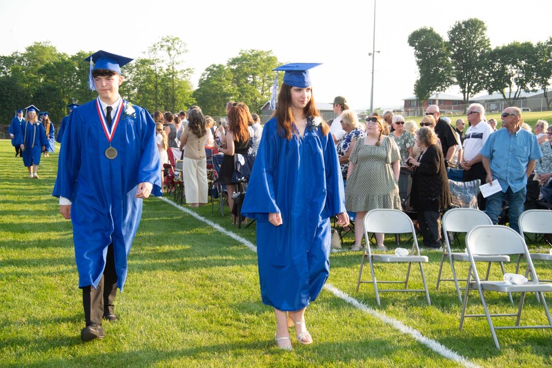 _DSC9024MHSGrad25.jpg