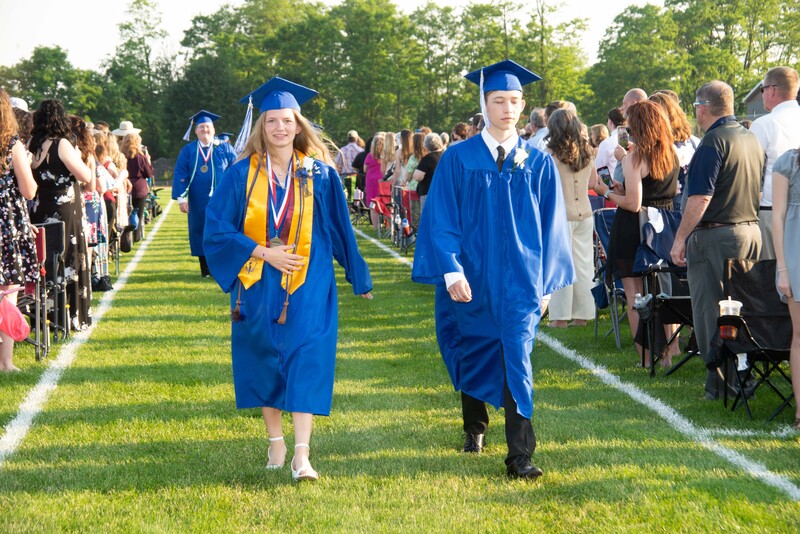 _DSC9037MHSGrad25.jpg