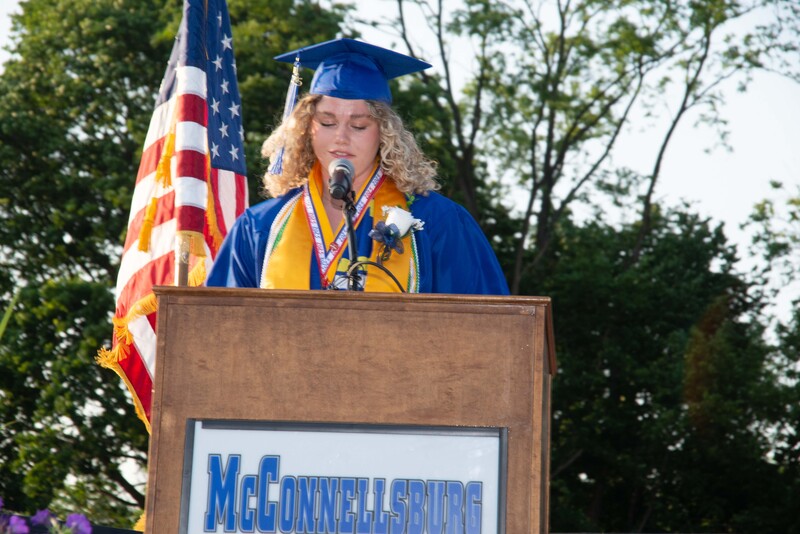 _DSC9057MHSGrad25.jpg
