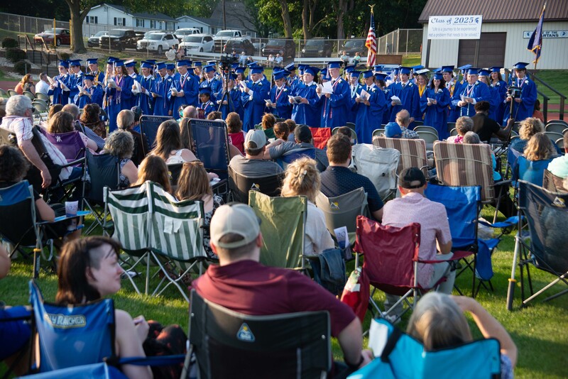 _DSC9062MHSGrad25.jpg