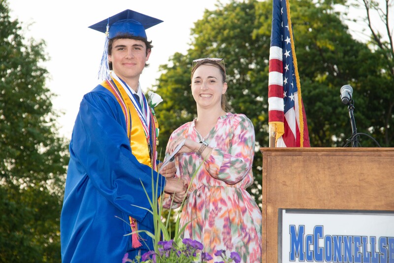 _DSC9078MHSGrad25.jpg