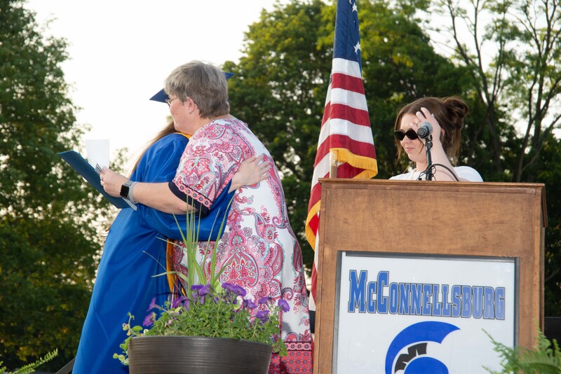 _DSC9081MHSGrad25.jpg