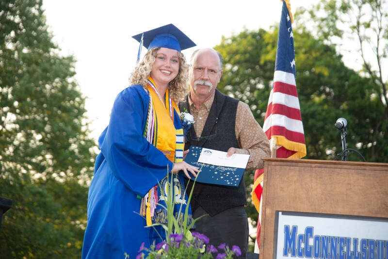 _DSC9087MHSGrad25.jpg