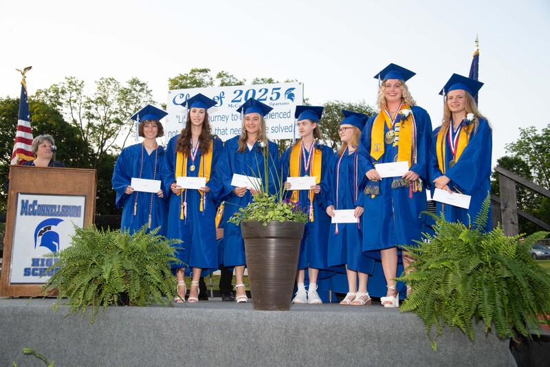 _DSC9094MHSGrad25.jpg