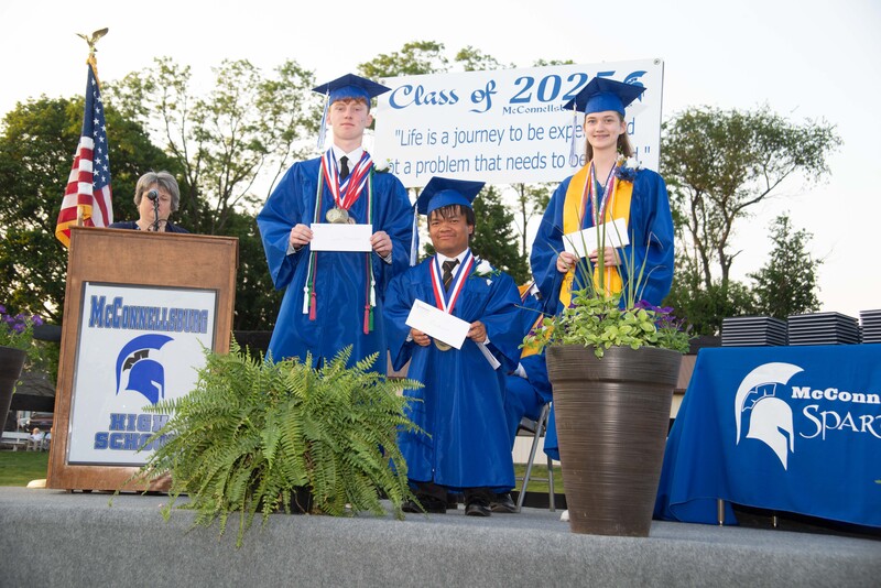 _DSC9108MHSGrad25.jpg