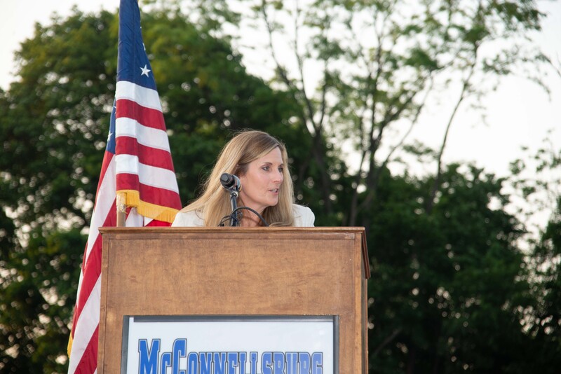 _DSC9120MHSGrad25.jpg