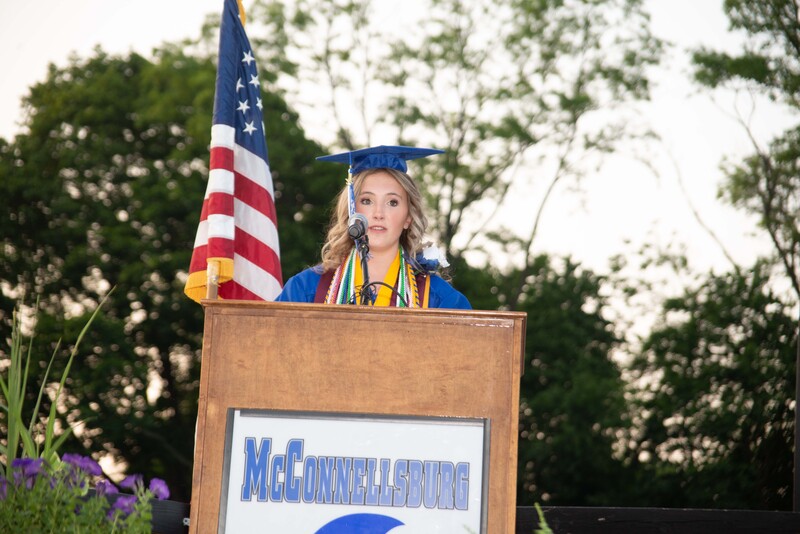 _DSC9130MHSGrad25.jpg