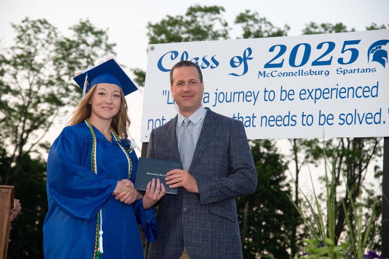 _DSC9156MHSGrad25.jpg