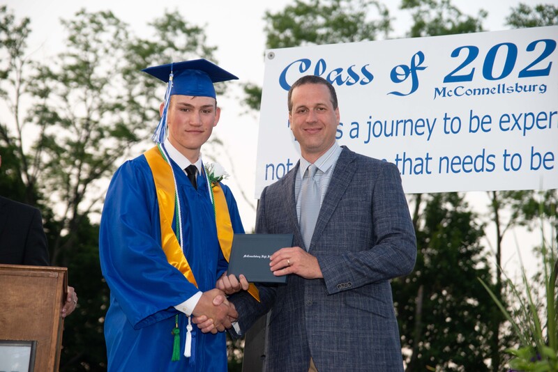 _DSC9163MHSGrad25.jpg