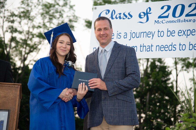 _DSC9178MHSGrad25.jpg
